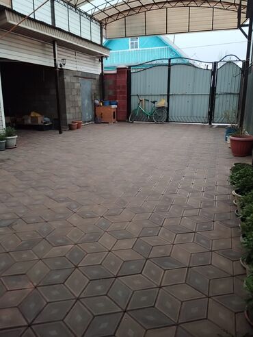 Продажа домов: Дом, 70 м², 4 комнаты, Собственник at lalafo.kg — 11 Продажа домов: Дом, 70 м², 4 комнаты, Собственник — 11