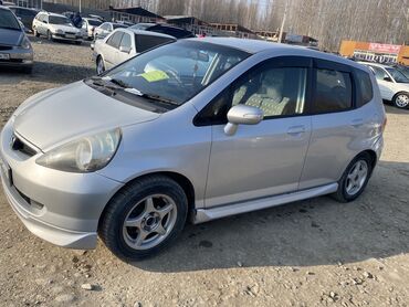 Honda: Honda Fit: 2003 г., 1.3 л, Автомат, Бензин, Хэтчбэк