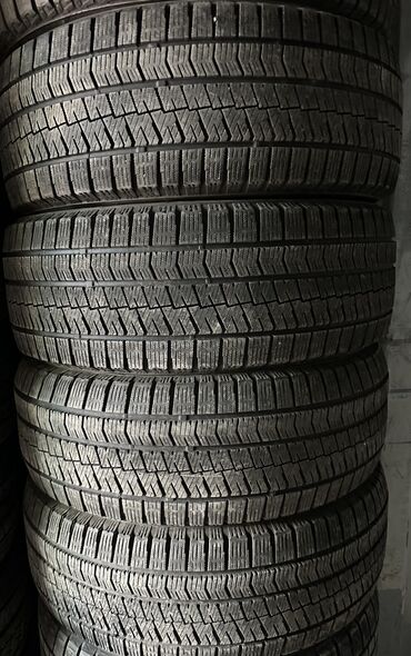 Шины: Шины 215 / 55 / R 17, Зима, Б/у, Комплект, Легковые, Япония, Bridgestone