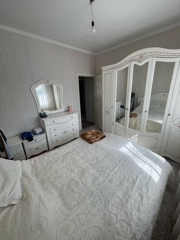 Продажа квартир: 3 комнаты, 70 м², 106 серия, 9 этаж