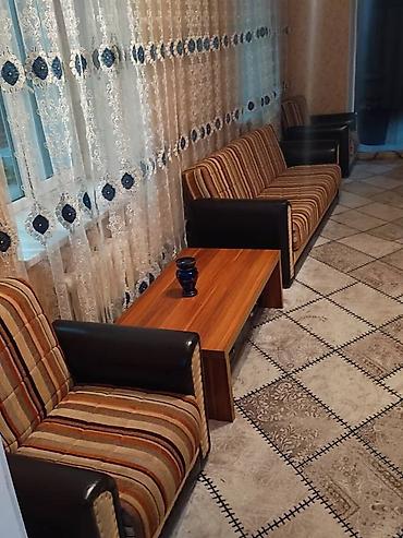 sofa: Прямой диван, Б/у — 4