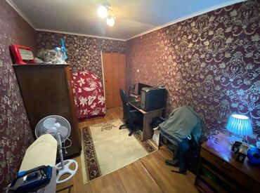 квартира керек ош базар жактан: 2 комнаты, 43 м², 104 серия, 3 этаж