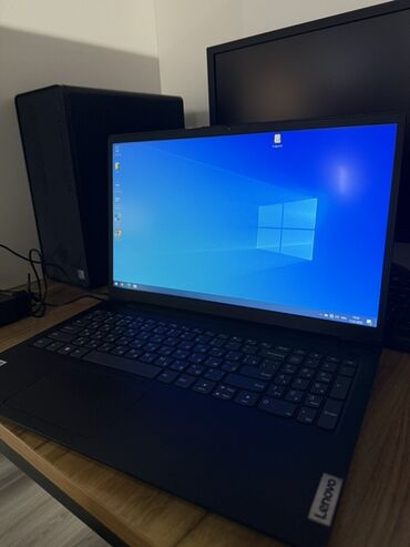notebook satilir tecili: Lenovo IdeaPad, 15.6 ", Intel Core i5, 256 GB