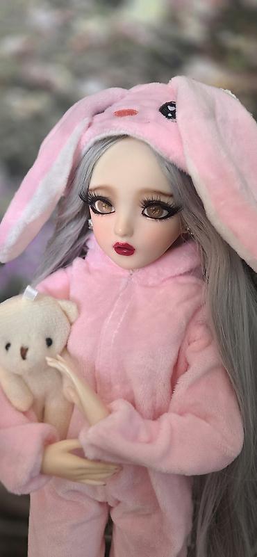 прием серебра: Шарнирная кукла BJD с реалистичным лицом и длинными серебристыми — 2