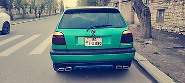 sport sukan: Volkswagen Golf 3, 5 qapı, yaşıl rəng. - Motor: benzin, 4 silindr — 8