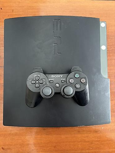 PS3 (Sony PlayStation 3): Sony PlayStation 3 (PS3) oyun konsolu - Model: PS3 - Rəng: Qara - — 2
