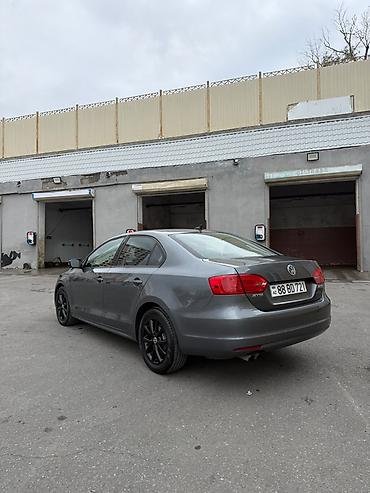 bmv satisi: Volkswagen Jetta: 2.5 l | Sedan — 7