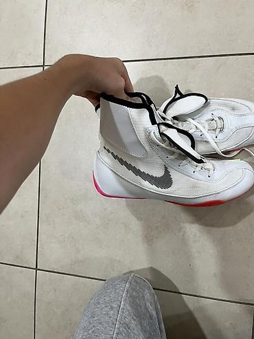 волейбольный обувь: Мужские кроссовки, 41, Nike, Б/у, цвет - Белый, Самовывоз — 2