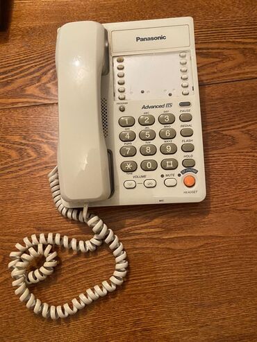 Stasionar telefonlar: Stasionar telefon Panasonic, Simli