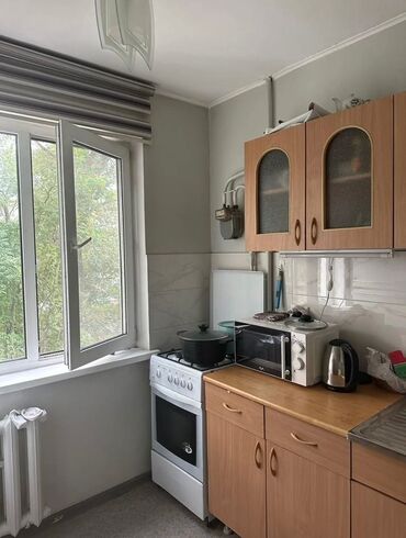 Продажа домов: 1 комната, 32 м², 104 серия, 3 этаж, Косметический ремонт