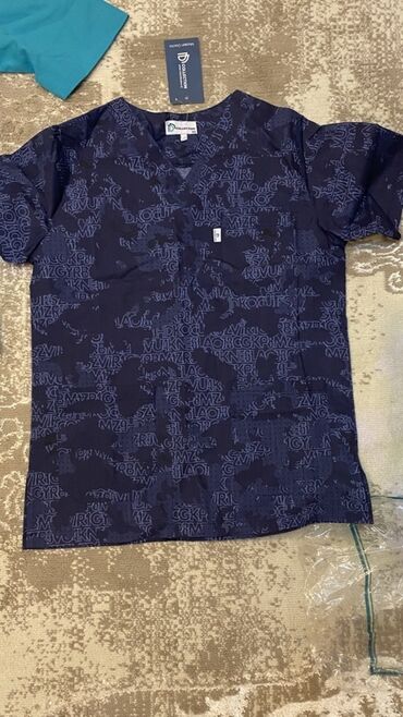 Tibbi geyim: Tibbi forma dəsti - Ağ həkim xalatı: dizə qədər uzunluq, arxada — 5