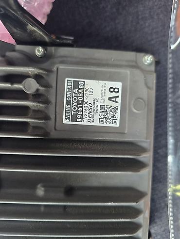 Другие детали электрики авто: Блоки управления Toyota RAV4 — комплект 1) ЭБУ двигателя (Engine — 2