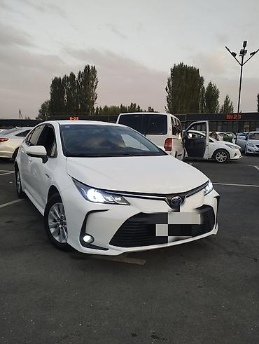 авто тойота: Toyota Corolla: 2022 г., 1.8 л, Автомат, Гибрид, Седан — 1