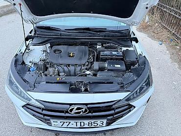 Hyundai: Hyundai Elantra: 2 l | 2019 il Sedan — 7