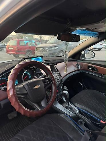 Chevrolet: Chevrolet Cruze: 2010 г., 1.6 л, Автомат, Седан — 4