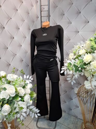 Gornji i donji deo: 💫Komplet mokra likra 3000 din 🙂 — 6