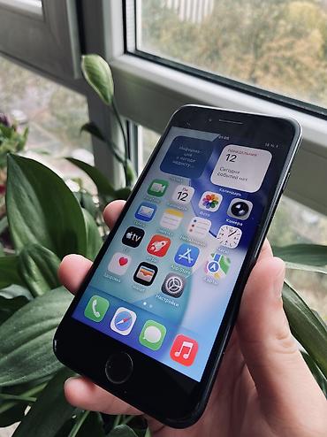 IPhone SE 2020, Б/у, 64 ГБ, Черный, 88 %