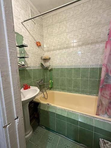 4 кв: 3 комнаты, 66 м², 105 серия, 2 этаж, Старый ремонт — 2
