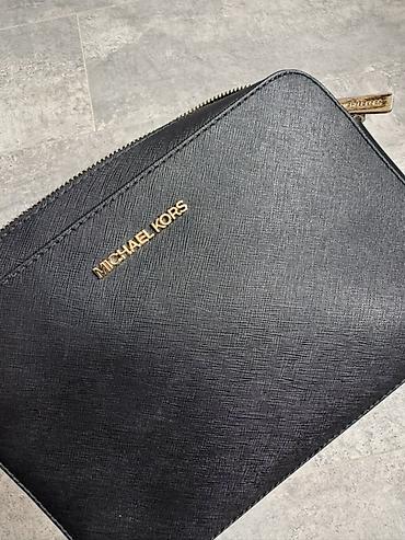 luis vitton: Классическая сумка, Michael Kors, Материал: Натуральная кожа, Застежка на молнии, Женские, Б/у — 3
