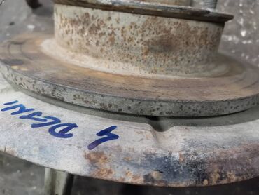 Auto delovi: Glavcina desnog prednjeg tocka Lada 2121,21213 Niva 24mm br.4 — 4