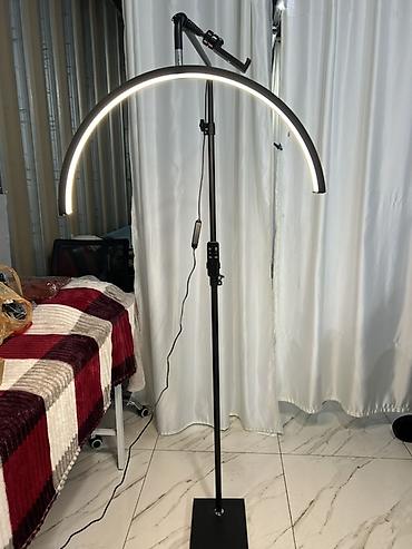 mini dv kamera: Yarımay formalı LED işıq və tənzimlənən tripod dayağı - Peşəkar — 1