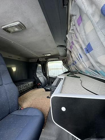 Тягачи: Тягач, Volvo, 2009 г., Автовоз — 12