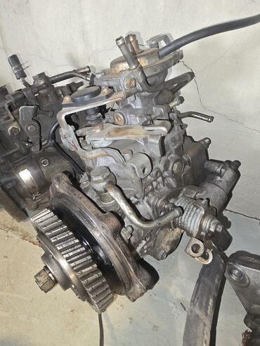 Motor üçün digər detallar: İsuzu ikinci əl ehtiyat hissələri. Mövcud detallar: - Külbütörlər və — 13