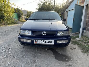 дишовые машины: Volkswagen Passat: 1994 г., 1.8 л, Автомат, Бензин, Седан