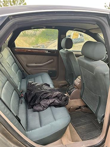 Audi: Audi A6: 2.4 l | 1998 il Sedan — 12