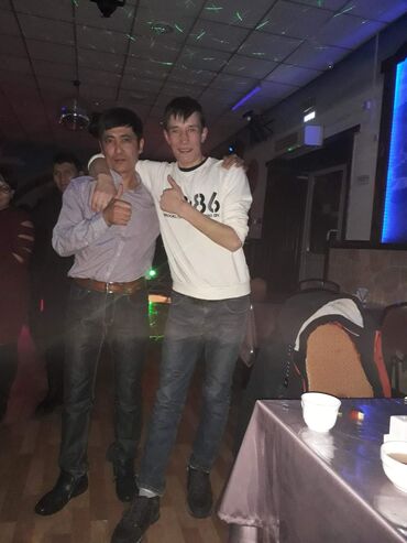 Толстовки: Мужской свитшот с нашивкой - Цвет: черный корпус, светлые рукава at lalafo.kg — 4 Толстовки: Мужской свитшот с нашивкой - Цвет: черный корпус, светлые рукава — 4