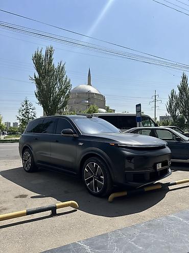 kaiyi e5: Lixiang L9: 2025 г., 1.5 л, Автомат, Электромобиль, Внедорожник — 8