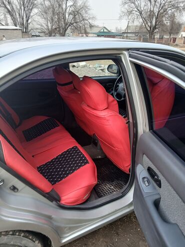 Hyundai: Hyundai Elantra: 2002 г., 1.6 л, Механика, Бензин, Седан — 4