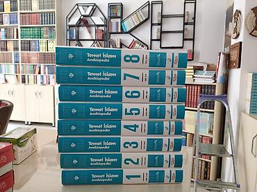 elmin: Məhsul: Temel İslam Ansiklopedisi – 8 cildlik set Xüsusiyyətlər: - — 1