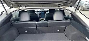 byd e1: Toyota Prius: 2017 г., 1.8 л, Вариатор, Гибрид, Хэтчбэк — 8