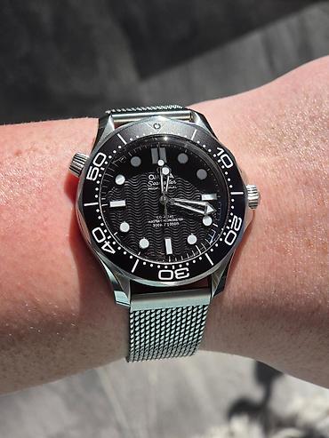 омега а: Omega Seamaster Diver 300M 007 Edition. • Люксового качества класса — 2
