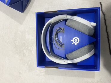 bežične slušalice cena: SteelSeries Arctis Nova 1P gejmerske slušalice u beloj boji. Slušalice