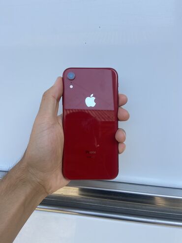 чехол для айфона: IPhone Xr, Б/у, 128 ГБ, Красный, Чехол, 74 %