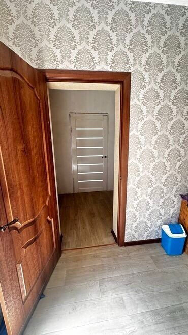 ала арча отель: 40 м², 2 комнаты, Подвал, погреб, Забор, огорожен