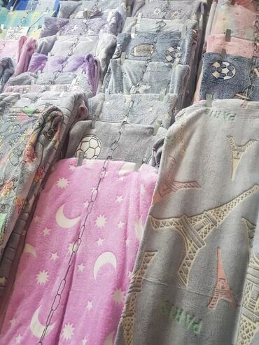 Комплекты постельного белья: Подушки, одеяло плед пледы, наволочки, постельное бельё,100% хлопок at lalafo.kg — 20 Комплекты постельного белья: Подушки, одеяло плед пледы, наволочки, постельное бельё,100% хлопок — 20