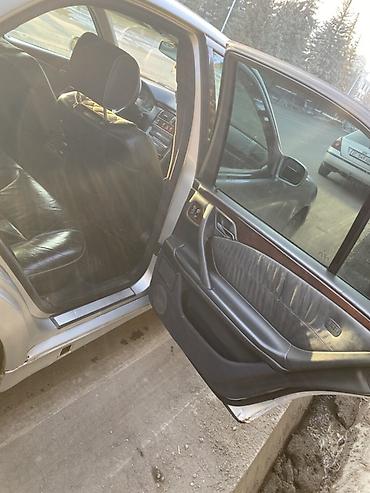 Mercedes-Benz: Mercedes-Benz E-Class: 2001 г., 3.2 л, Автомат, Бензин, Седан — 6