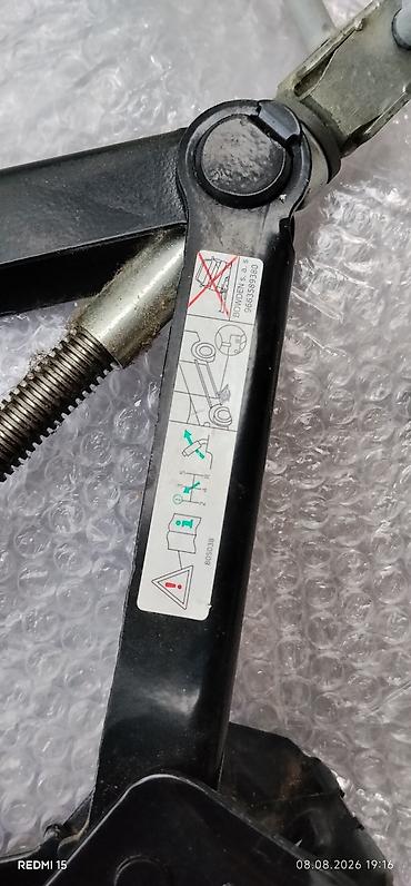 kondisaner mini: Məhsul: Mexaniki “qayçı” tipli avtomobil domkratı + fırlatma qolu — 2