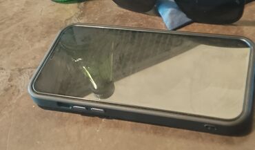 Apple iPhone: IPhone 12 Pro Max, Qara, Face ID
