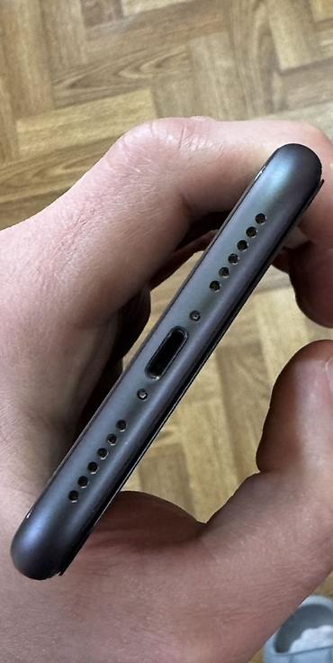 Apple iPhone: IPhone 11, Б/у, 128 ГБ, Черный, Зарядное устройство, Защитное стекло, Чехол, 83 % — 4