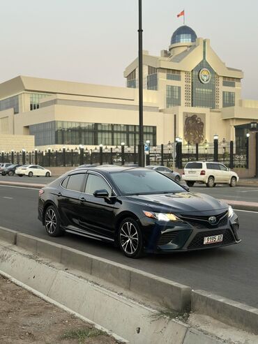 полик на камри: Toyota Camry: 2019 г., 2.5 л, Вариатор, Гибрид, Седан