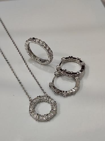 Серебряные наборы украшений: Серебряный Набор 925 пробы Размеры имеются Цена 5000 сом Можете — 10