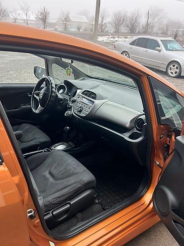 Honda: Honda Fit: 2011 г., 1.5 л, Автомат, Бензин, Хэтчбэк — 6