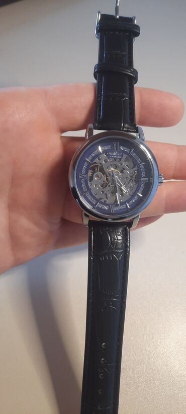 Qol saatları: Yeni mexanika saatlar. Modeldən aslı olaraq qiymətlər 40 AZN-dən 50 — 14