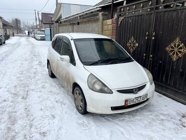 Honda: Honda Fit: 2005 г., 1.3 л, Вариатор, Бензин