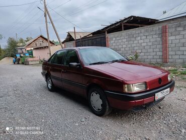 продаю шевролет: Volkswagen Passat: 1991 г., 1.8 л, Механика, Бензин, Седан