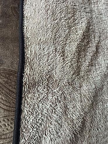 yataq örtüyü: İşlənmiş rəng - Qəhvəyi Mikrofiber Pled — 2